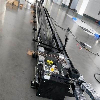 آئرن گراؤنڈ ریلوں کو کاسٹ کریں